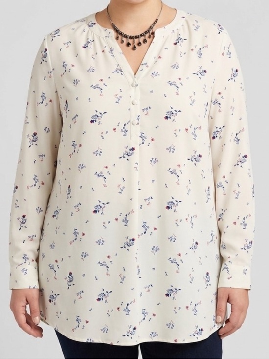 Penmans Tops - VEUC Women's Penmans Long Sleeve Cream Floral Henley Blouse - size XL